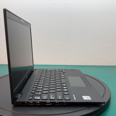 【佐賀南部バイパス店】中古  FUJITSU FMVU28021(i5-10310U/8GB/SSD256GB/W11P) 5250001776 