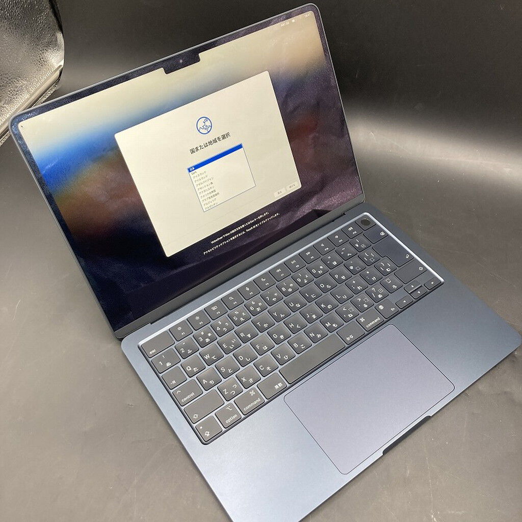 【ジャンク】macbook air M2 ミッドナイト M2 MacBook Air ミッドナイト。ひとり、悦に入る心地良さ＜No 1533
