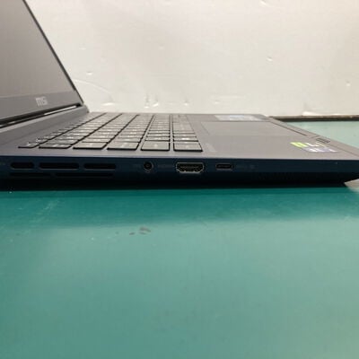 【富山本郷店】中古  MSI Stealth 14 AI Studio A1VEG (Core Ultra 5 135H/16GB/SSD512GB/RTX4050/WLAN/14UWXGA/W11H64) 4760001386 