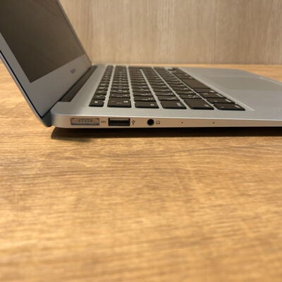 【姫路店】中古  Apple MacBook Air 13インチ 2017 Core i5 1.8GHz/8GB/128GB SSD MQD32J/A 135881 