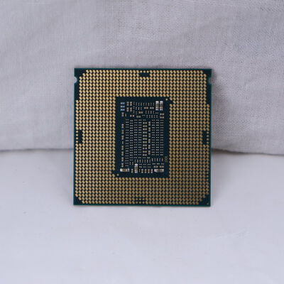 【通販センター】中古  INTEL Core i7 8700K (1151/3.70GHz/12M/C6/T12) 136197 