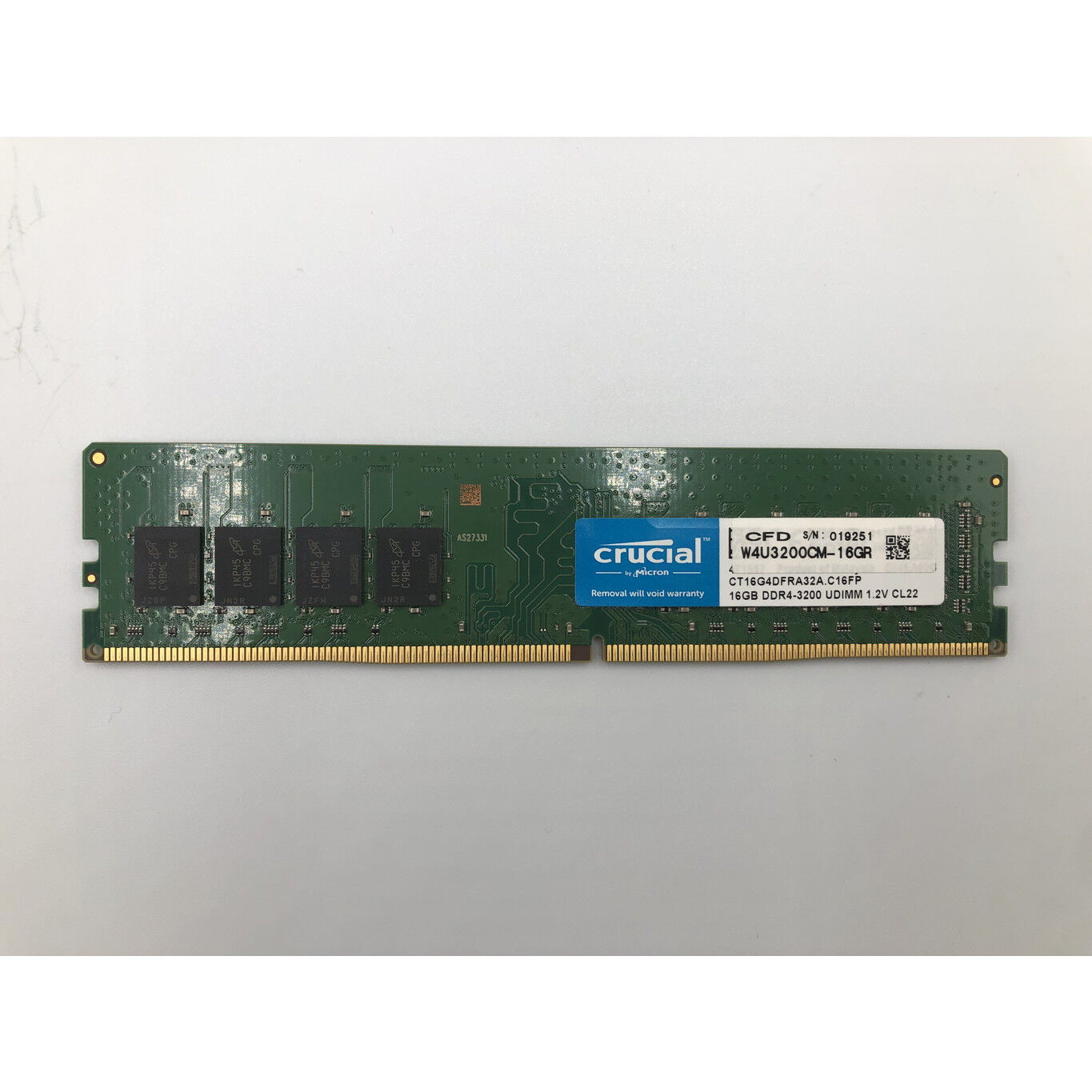 中古 CFD Selection W4U3200CM-16GR(DDR4 PC4-25600 16GB) 4680003656