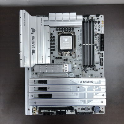 【福山ココローズ店】中古  ASUS TUF GAMING Z890-PRO WIFI (Z890 1851 ATX DDR5) 172179 