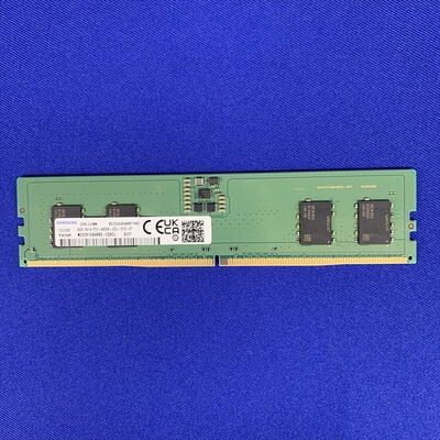 【横浜駅前店】中古  PC5-38400 8GB デスクトップ用 151530 