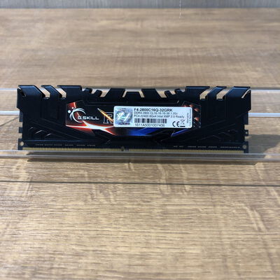 【姫路店】中古  PC4-22400 8GB デスクトップ用(DDR4-2800) 126167 