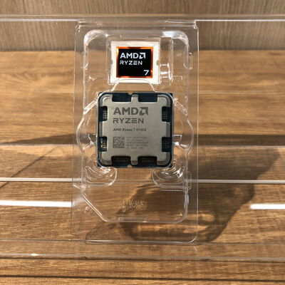 【姫路店】中古  AMD Ryzen 7 9700X (AM5/3.8GHz/40M/C8/T16/65W) 169022 