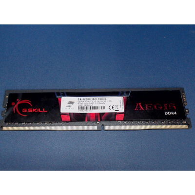 【前橋ｲﾝﾀｰｱｶﾏﾙ店】中古  PC4-25600 8GB デスクトップ用(DDR4-3200) 140727 