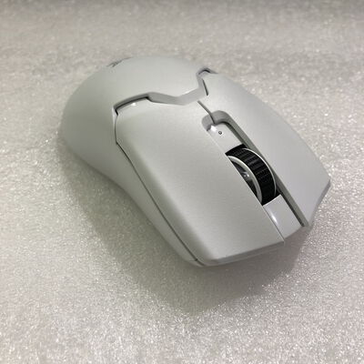 【甲府飯田店】中古  Razer Viper V2 Pro (White) (RZ01-04390200-R3A1) 4720001606 