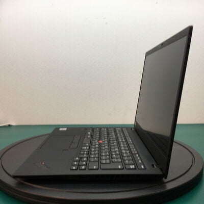 【佐賀南部バイパス店】中古  Lenovo ThinkPad X1 Carbon Gen8(i7-10610U/16GB/SSD128GB/ドライブなし/オンボード/W11P) 5250001443 