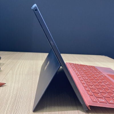 【甲府飯田店】中古  Microsoft Surface Pro 7(i5-1035G4/8GB/SSD256GB) 4720001434 