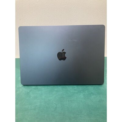 【浦添城間店(沖縄)】中古  Apple MacBook Air 15インチ 2024 (M3 8CPU 10GPU/8GB/256GB) ミッドナイト MRYU3J/A 4720001995 