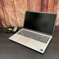 中古  DELL Dell 15 D15260 5070002072 