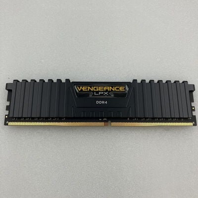 【新潟店】中古  PC4-21300 8GB デスクトップ用 126165 