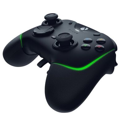 Razer  Wolverine V2 Chroma (RZ06-04010100-R3M1) 