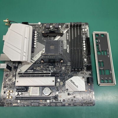 【浦添城間店(沖縄)】中古  ASRock B550M WiFi (B550 AM4 mATX DDR4) 4780001299 