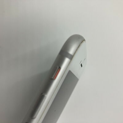 【鹿児島店】中古  【SoftBank】 iPhone8 4.7インチ 64GB (シルバー)  MQ792J/A 135693 