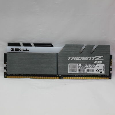 【通販センター】中古  PC4-25600 8GB デスクトップ用(DDR4-3200) 140727 