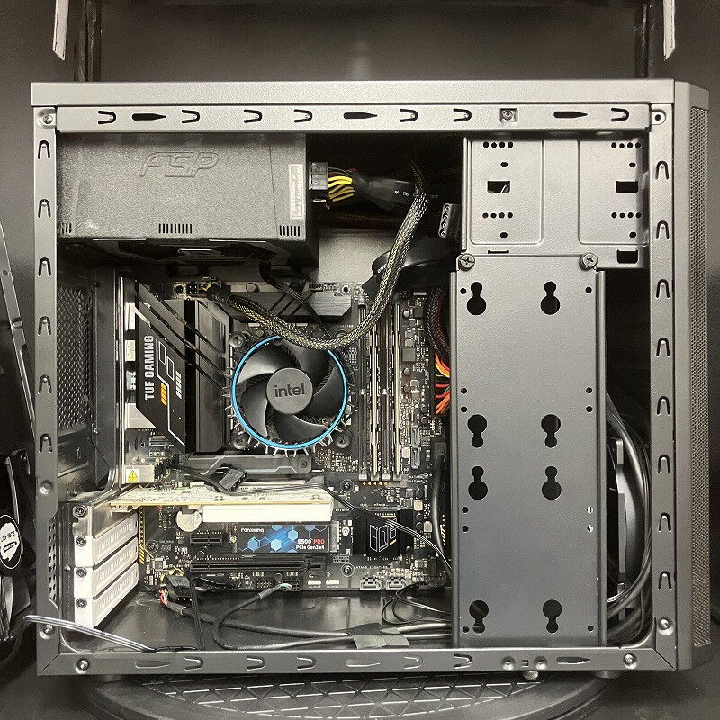 中古 自作PC(i3-12100F/16GB/SSD256GB/GT1030/Win11Pro