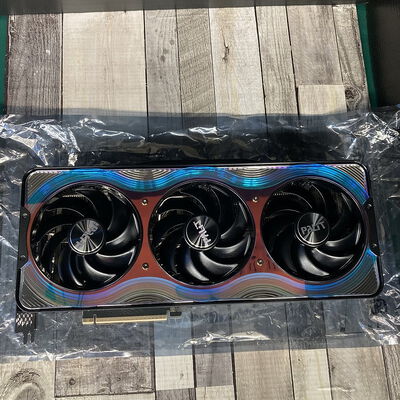 【広島店】中古  Palit NE7507T019T2-GB2030G(RTX5070Ti 16GB GameRock) 3320004828 