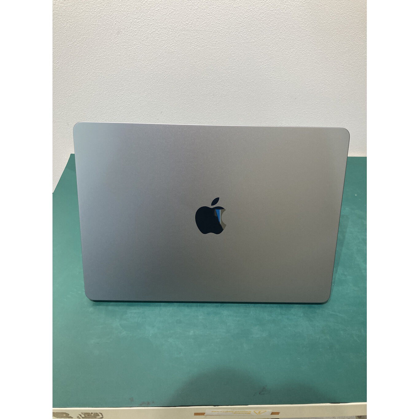 中古 MacBook Air 13.6インチ M2(CPU 8C/GPU 8C) 16GB/256GB シルバー