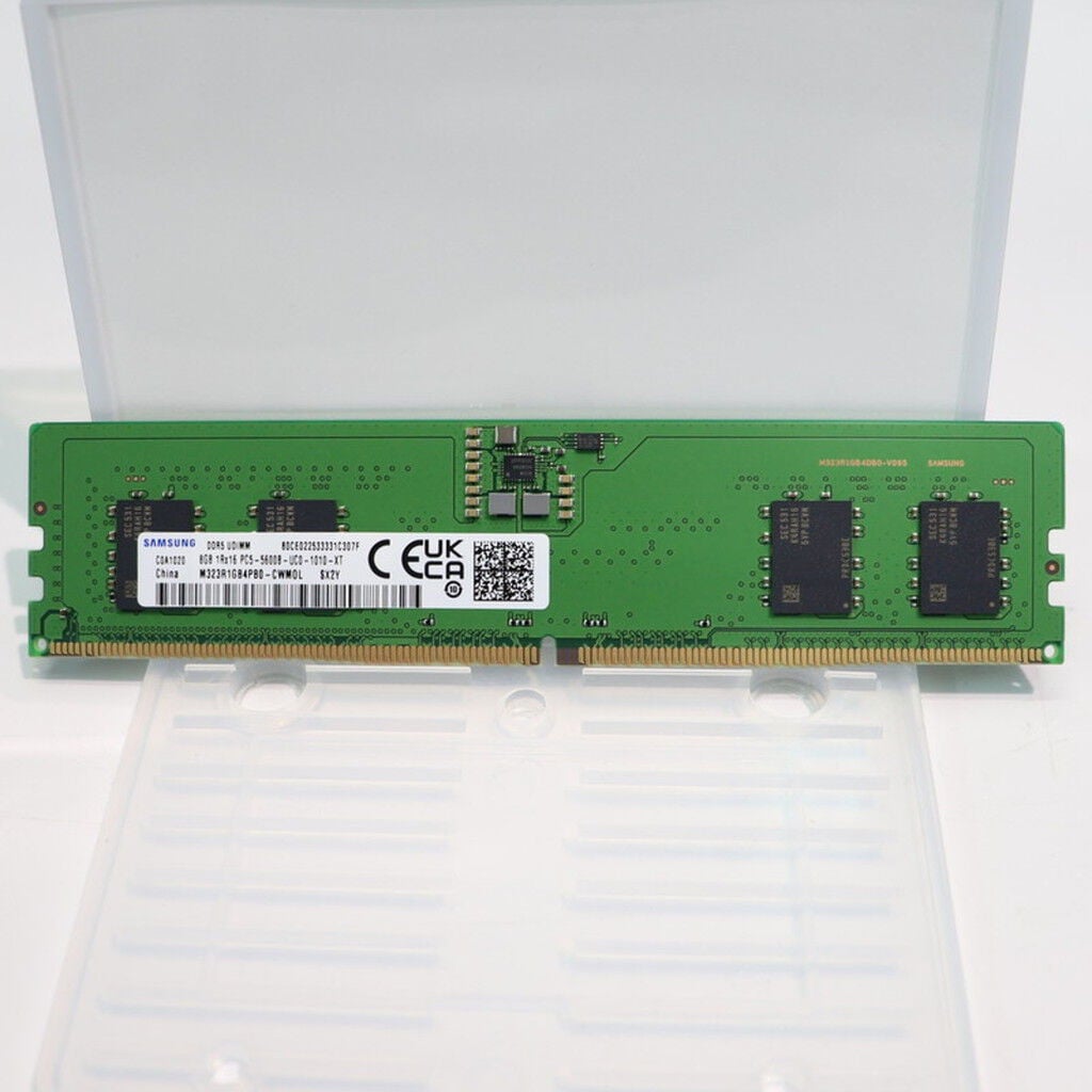 中古 PC5-44800 8GB デスクトップ用 1460026045 （380088