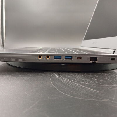 【大須店】中古  MSI Thin 15 B13VF 3120022918 