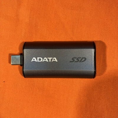 【なんば店】中古  ADT SC750-1000G-CCBK-DP (USB3.2・Gen2 外付1TB) 3280021450 