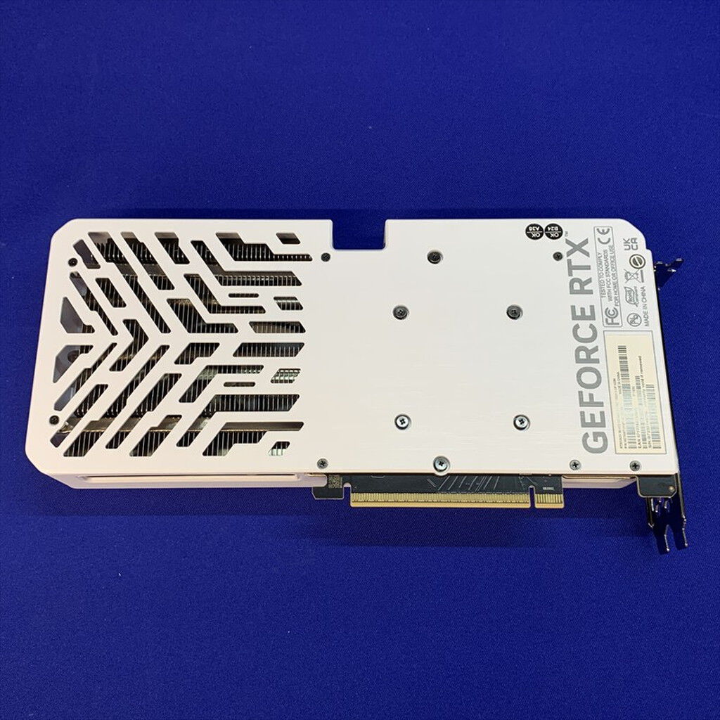 送料込み☆バラ売り可プレステソフト中古36枚 中古 Palit NE7506TU19P1-GB2062M (RTX5060Ti 8GB WHITE OC) 188962