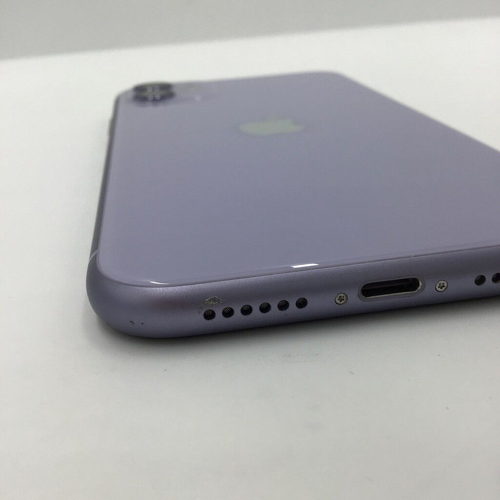 中古 【SIMロック解除済み】【docomo】 Apple iPhone11 128GB