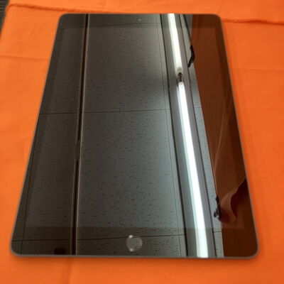 【なんば店】中古  Apple iPad 10.2インチ (第8世代/2020) Wi-Fi 32GB スペースグレイ MYL92J/A 143620【在庫処分!】 