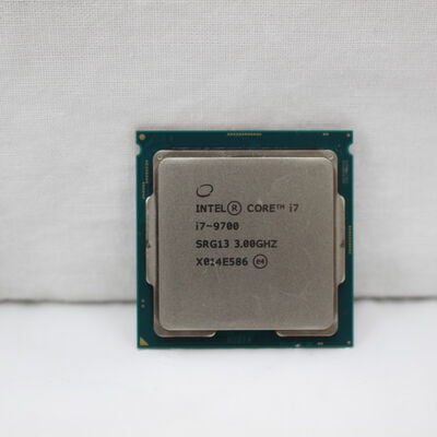 【通販センター】中古  Intel Core i7 9700 (1151/3.00GHz/12M/C8/T8) 140316 