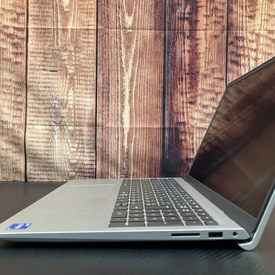 【富士青葉店】中古  Dell 15 DC15250 5070001971 