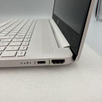 【新潟店】中古  HP 15s-fq1065TU 2Z189PA#ABJ (i5-1035G1/8GB/SSD256GB/15.6 1920ｘ1080/W11H) 3290007111 
