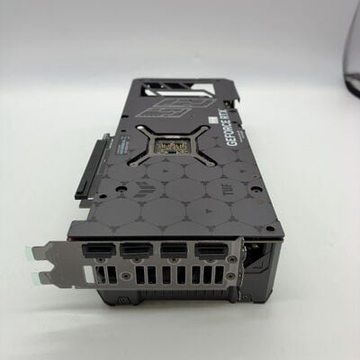 【宇都宮鶴田店】中古  ASUS TUF-RTX4070-O12G-GAMING (RTX4070 12GB) 157130 
