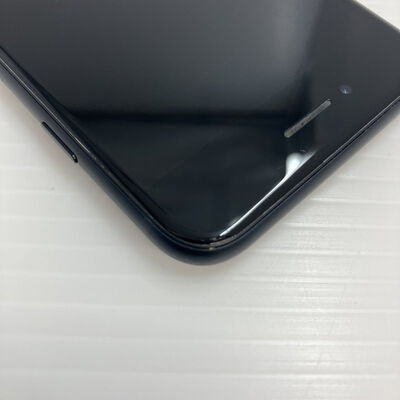 【秋葉原本店】中古  【au版SIMフリー】Apple iPhoneSE 4.7インチ (第3世代) 64GB (ミッドナイト) MMYC3J/A 154842 