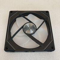 中古  Lian Li UF-SLIN140-1B(UNIFANSL-INFINITY140 BK 1PK) 3180006954 