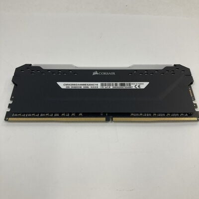 【神戸・三宮店】中古  PC4-25600 32GB デスクトップ用(DDR4-3200) 143224 