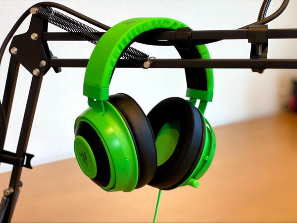 レビュー】ゲーミングヘッドセット『Razer Kraken』のスペック・使いやすさ