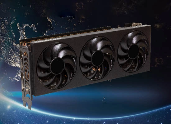 玄人志向 RD-RX7900GRE-E16GB (Radeon RX 7900 GRE 16GB)_高冷却&高耐久 3連ファン搭載